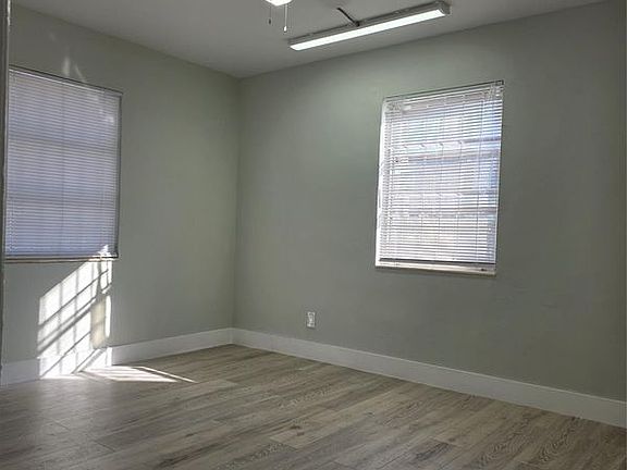 3rd image of 1739 Jackson St