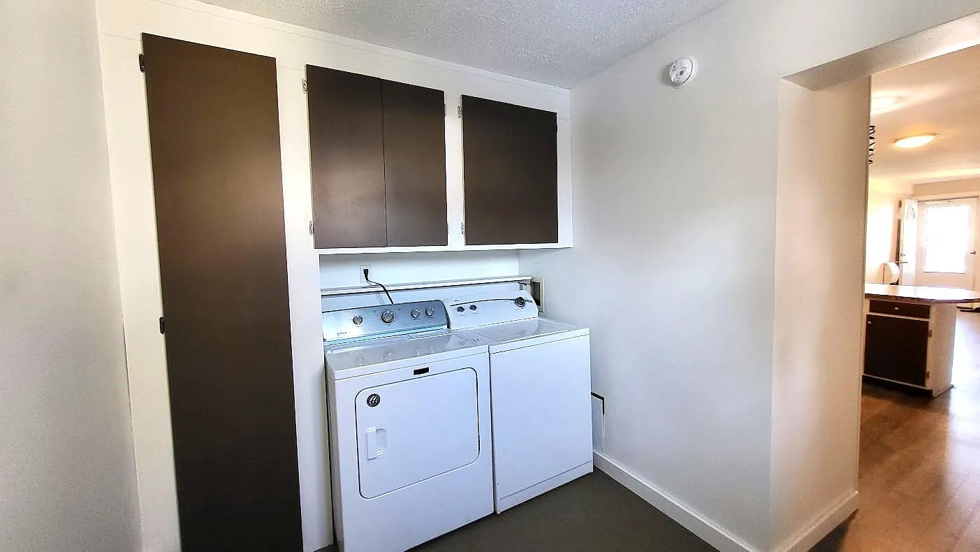 2 bed, $780 — Photo 1
