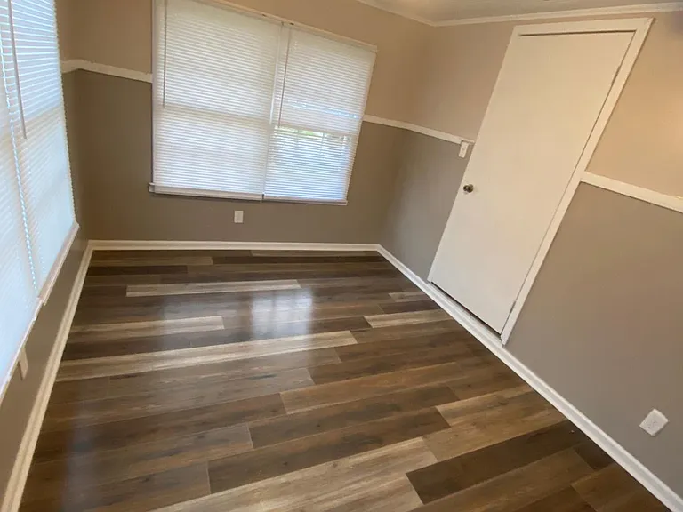 5122 School St — Photo 12