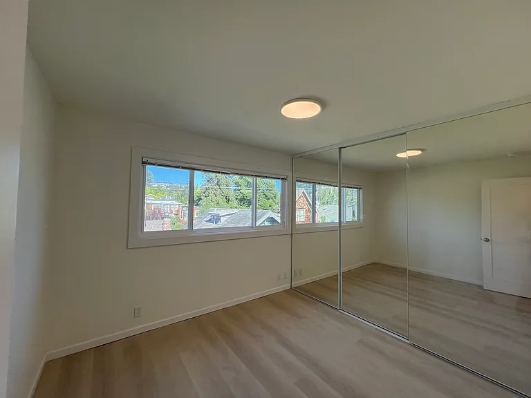 2511 Prince St #9 — Photo 26