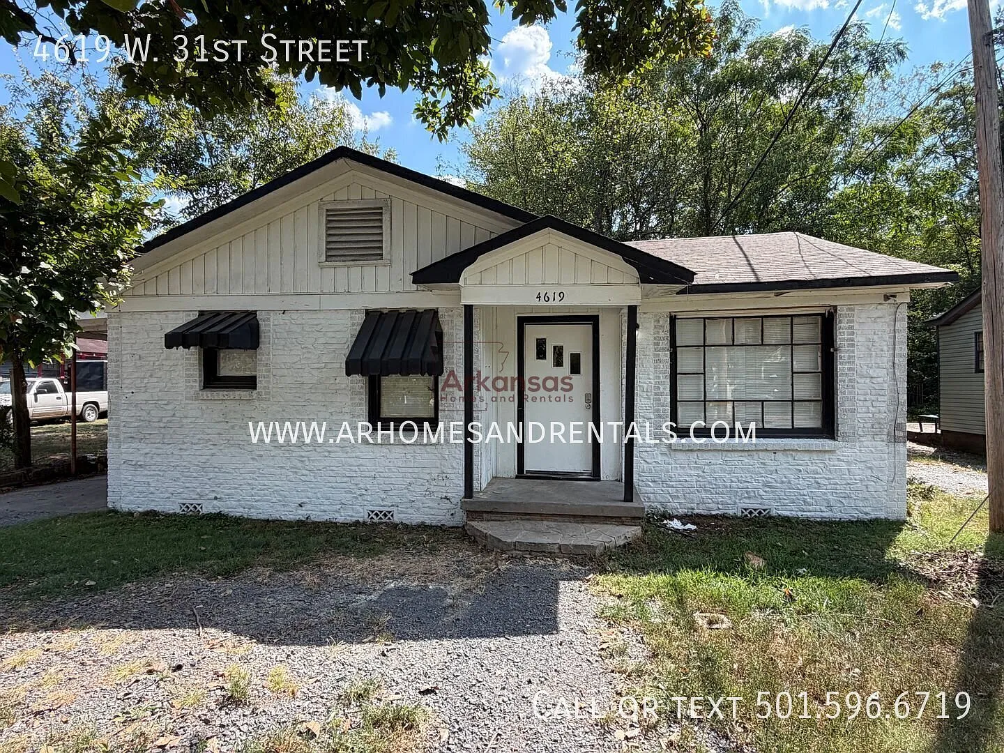 1/2 Off First Month's Rent Special ~ 2 Bedrooms | 1 Bathroom ~ 4619 W. 31st Street — Photo 1