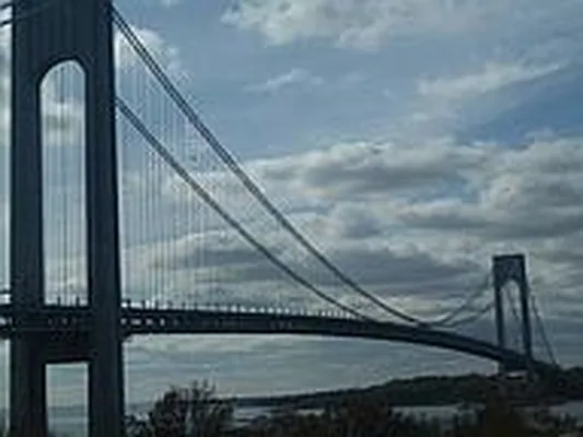 Sold by Remax Real Estate Professionals | media 15