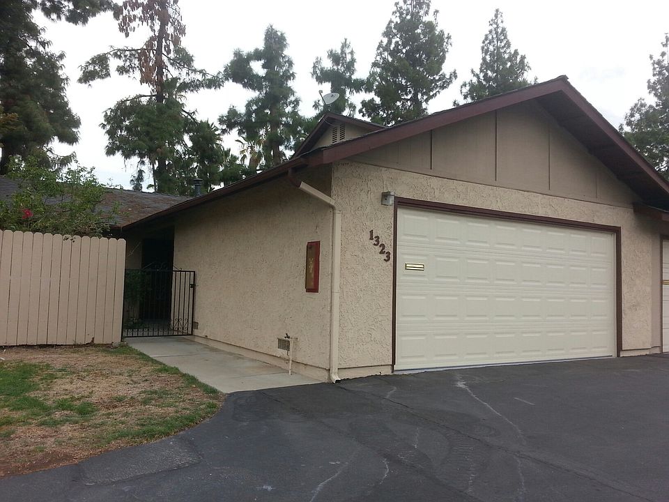 1st image of 1323 N Tam O Shanter Dr