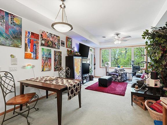 2nd image of 3001 Stratton Way #206