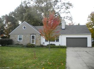 1400 E Melrose Dr, Westlake, OH