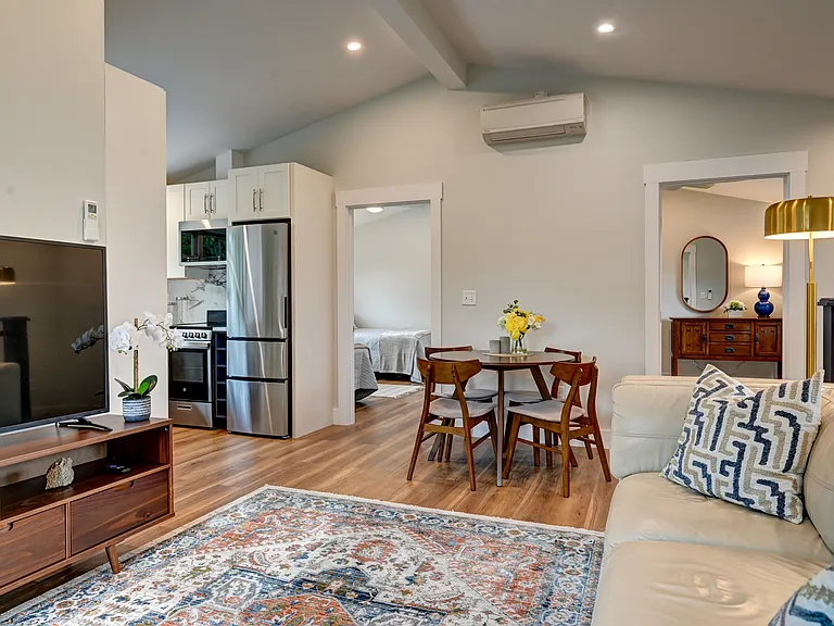5 Key Ct #B — Photo 11
