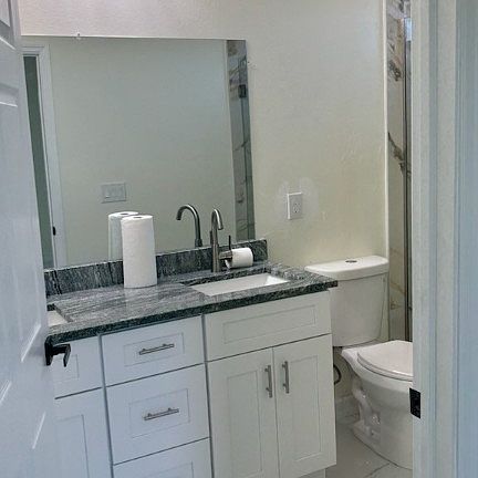 5th image of 721 Circle Dr #723
