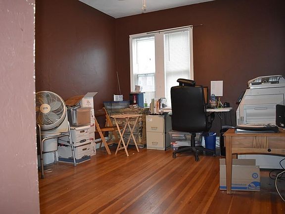 4th image of 48 Estes St