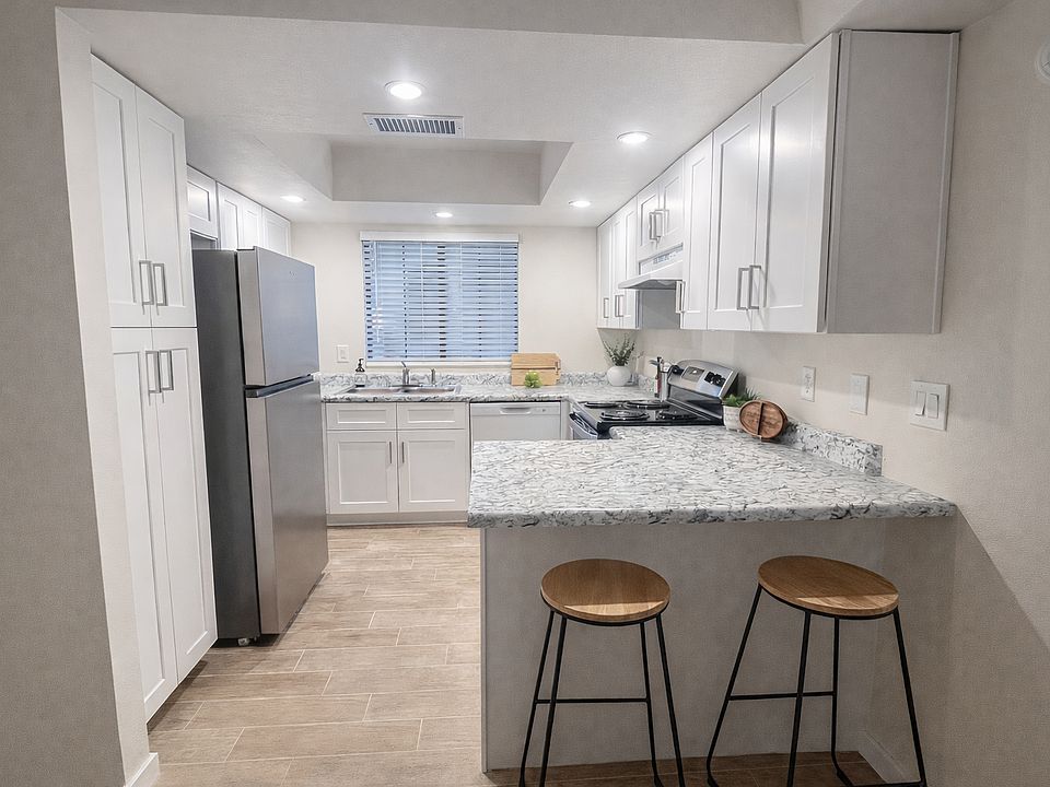 1st image of 700 E Mesquite Cir Unit 109