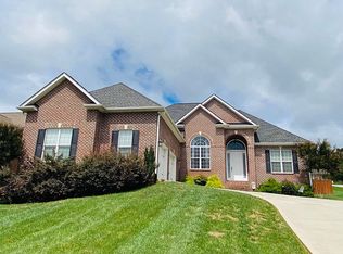 152 Kennesaw Ln, Lenoir City, TN 37771