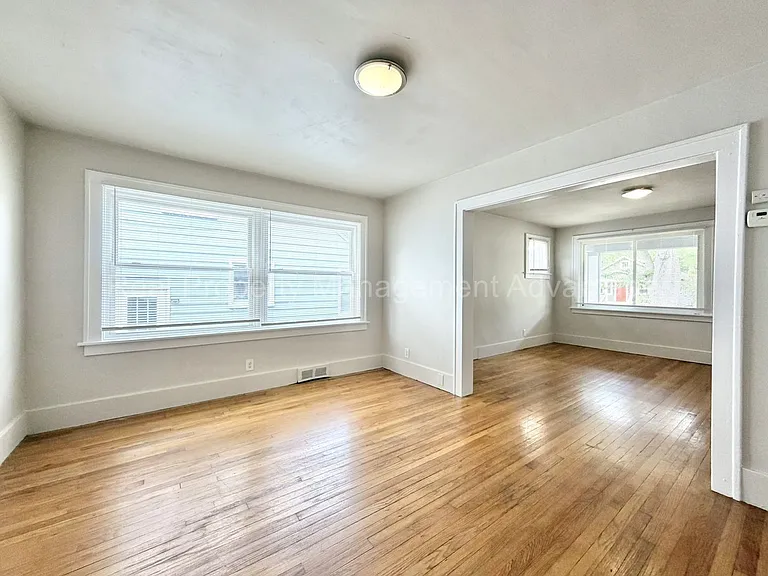 316 Spencer — Photo 18