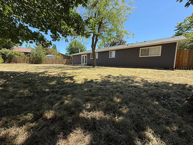 2637 Eastlake Dr SE — Photo 17