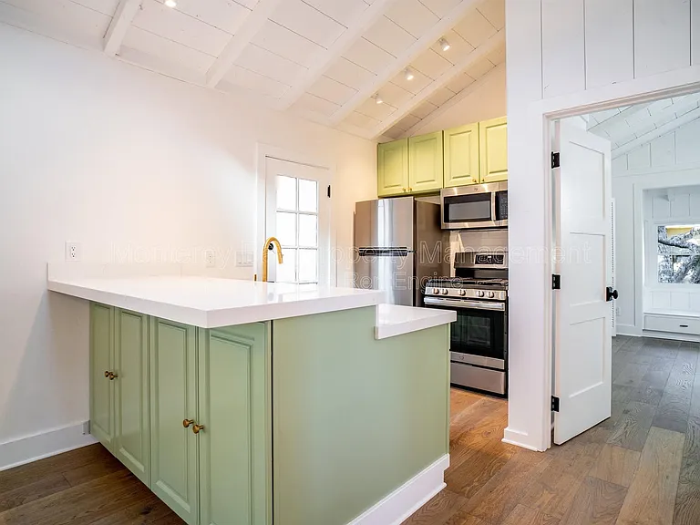 2935 Alta Ave — Photo 9