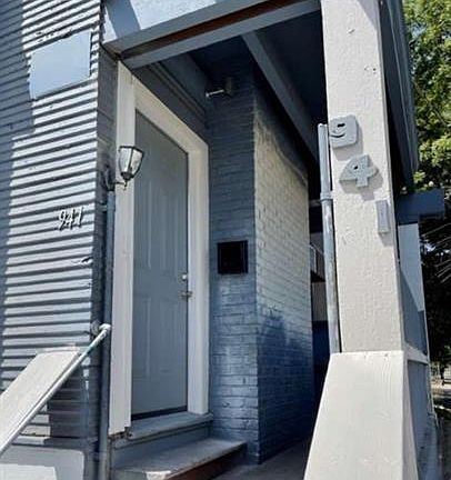 2nd image of 941 N Madison St #933A