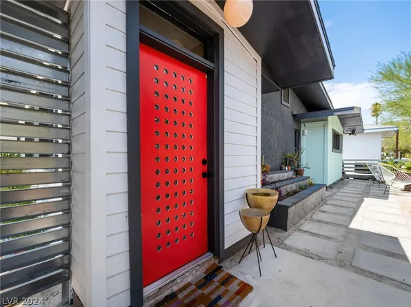 1706 S 6th St, Las Vegas, NV 89104