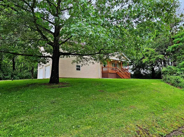 1 Wherry Dr, Putnam, IL 61560