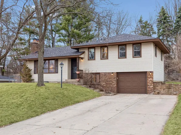 8158 83rd St S, Cottage Grove, MN 55016