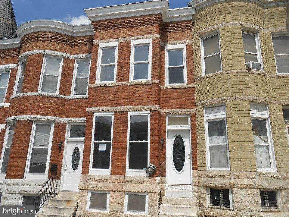 2nd image of 2204 Ruskin Ave