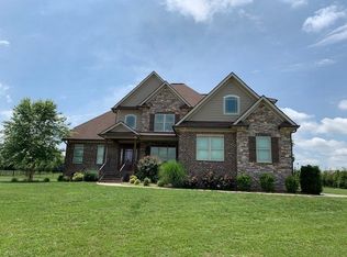 4623 Fairvue Farm Blvd, Bowling Green, KY 42104