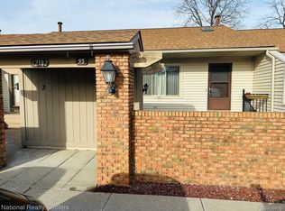 62182 Yorktown Dr #4, South Lyon, MI 48178