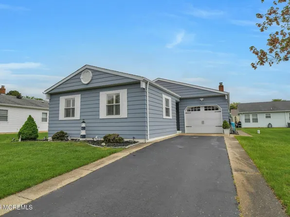 246 Cabrillo Boulevard, Toms River, NJ 08757