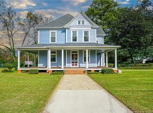 132 W 3rd St, Parkton, NC 28371