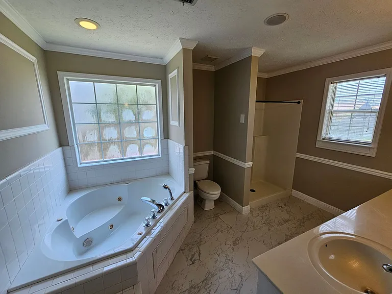 2103 Coral Dr — Photo 30
