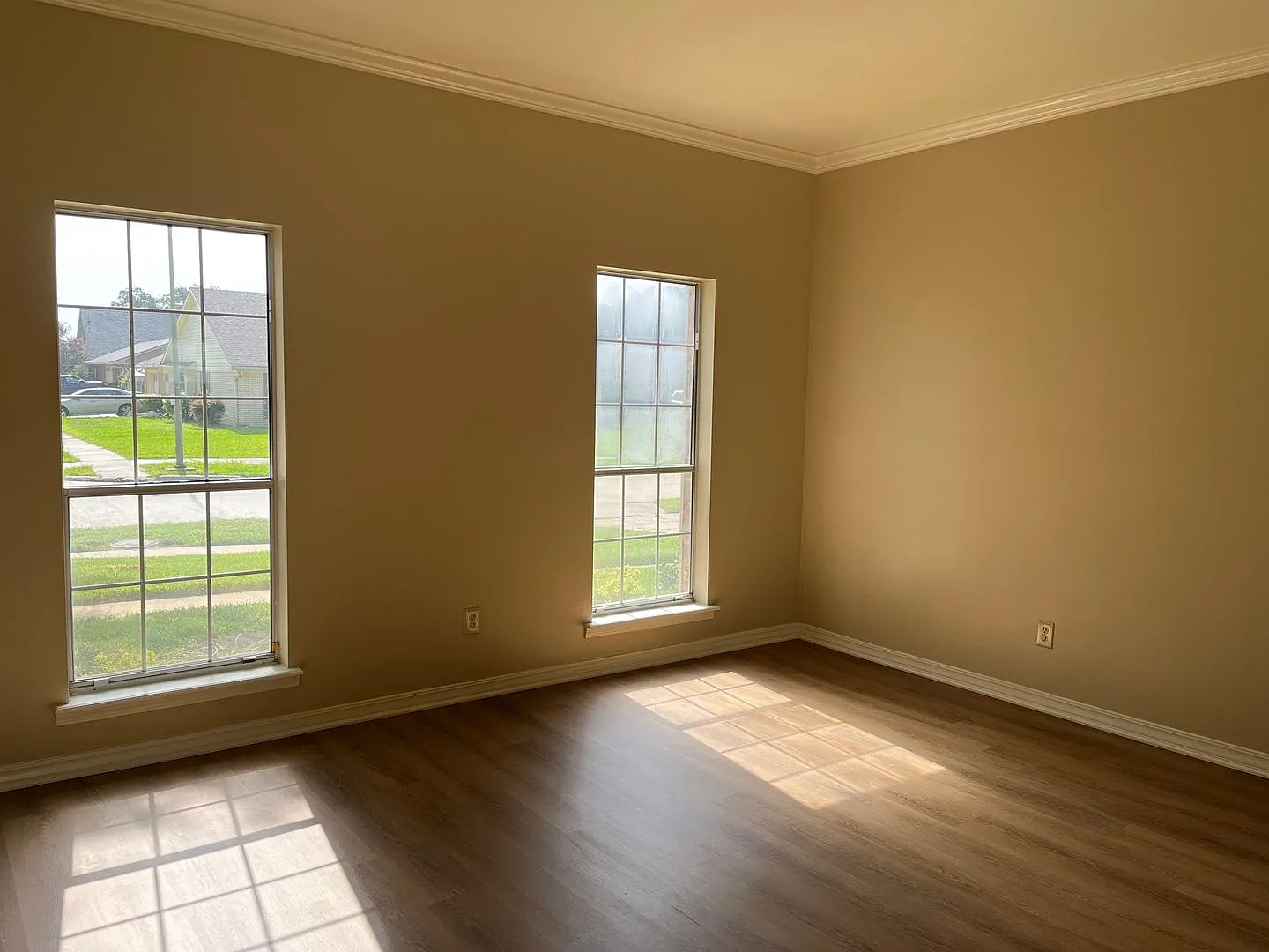 Beautiful Town South 4BR/4BA — Photo 3