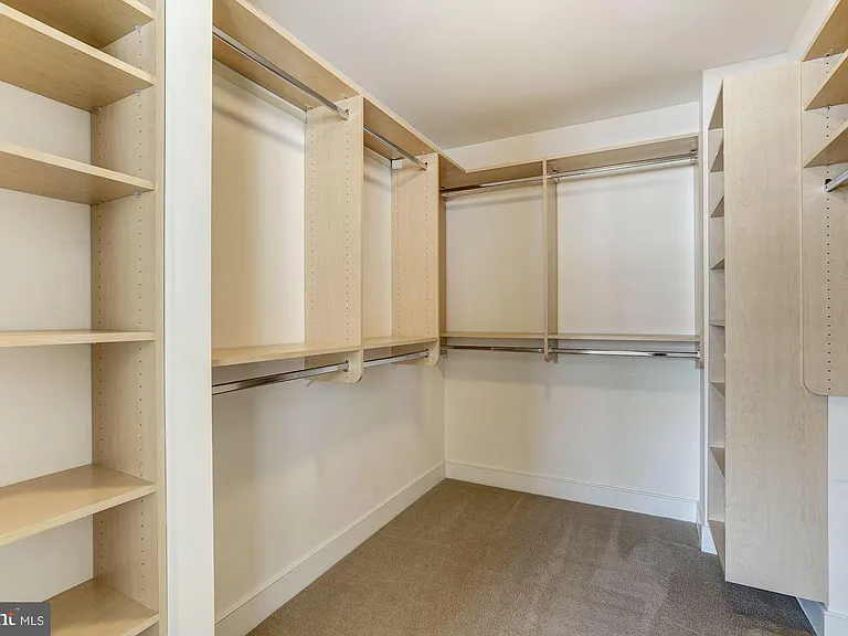 2425 L St NW #736 — Photo 21