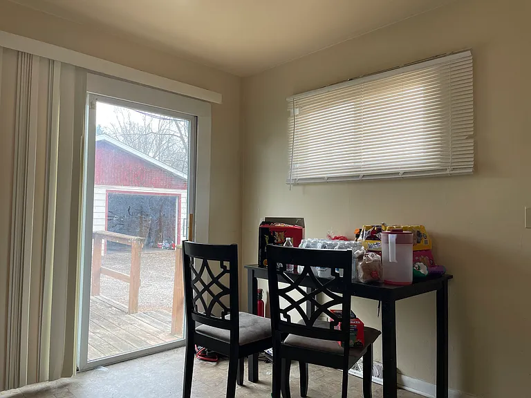 6214 Raymond Rd — Photo 10
