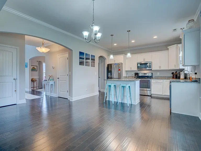 95 Ransom Dr — Photo 10