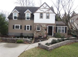 147 Summit Dr, Brighton, NY 14620