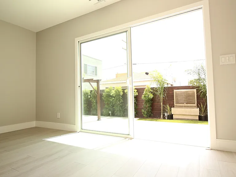 832 Rose Ave — Photo 57