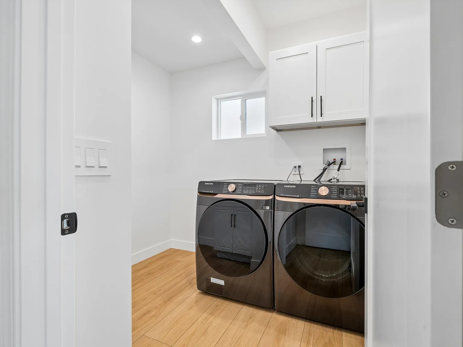 4 bed, 2048 sqft, $7,500 — Photo 4