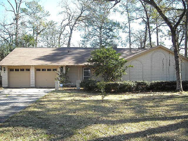 Lovely Golf Course Home