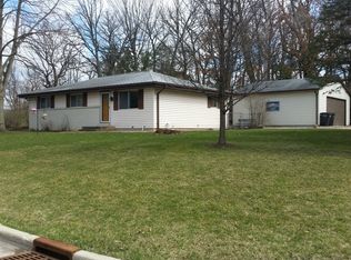 602 Cedar St, Mukwonago, WI 53149