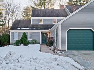 54 Foreside Cmn, Falmouth, ME 04105