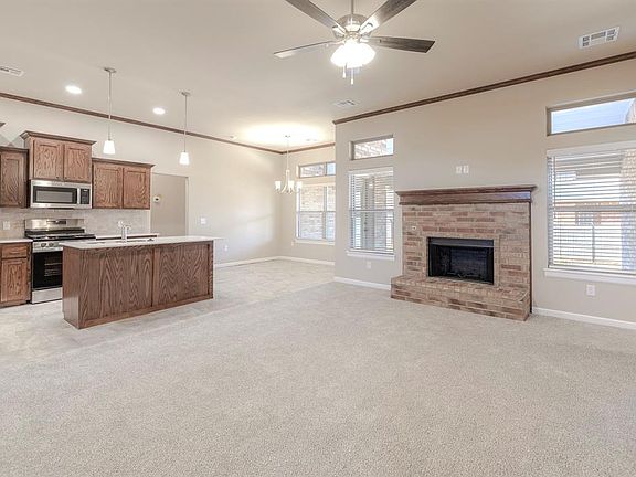 5th image of 1927 W Flintlock Way