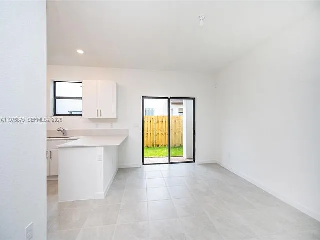 264 SW 159th Ter — Photo 18