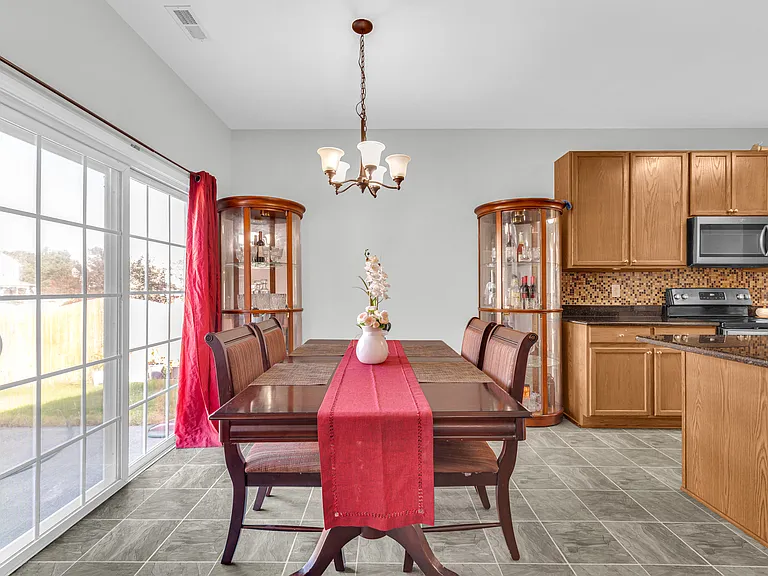 406 Treybrooke Dr — Photo 21