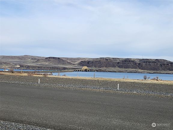 3rd image of 271 Bridgeview Drive Lot22