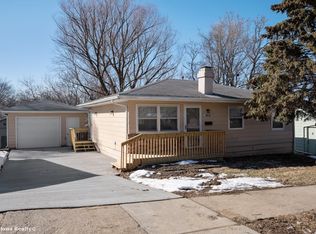 2608 SE 8th St, Des Moines, IA 50315