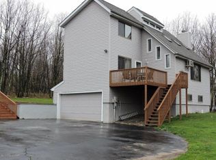 56 Harper Ct, Albrightsville, PA 18210