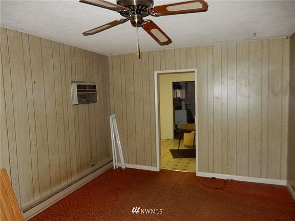 5th image of 2179 Elmway Avenue