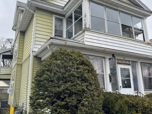 110-112 Noel St, Springfield, MA 01108