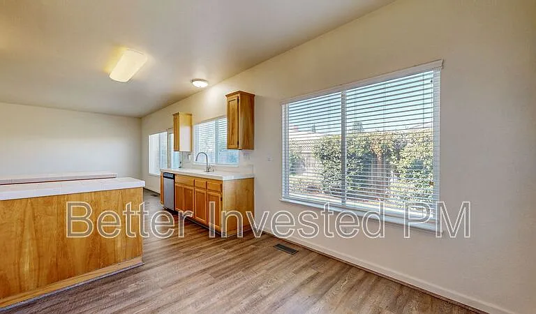 329 Hansbery Way — Photo 20