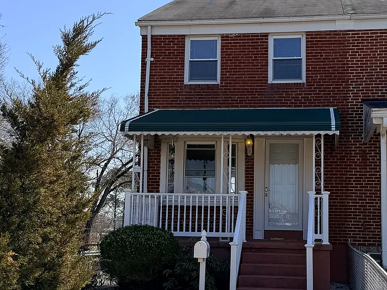 1903 Quentin Rd — Photo 1
