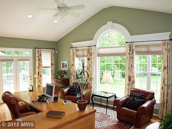 5th image of 1505 Oakville Ct
