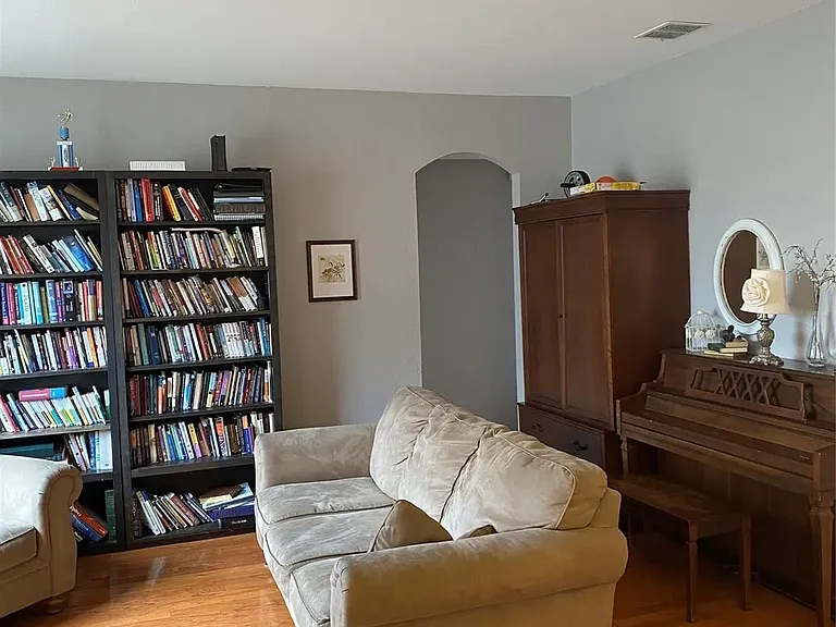 7852 Rainbow Falls Dr — Photo 17