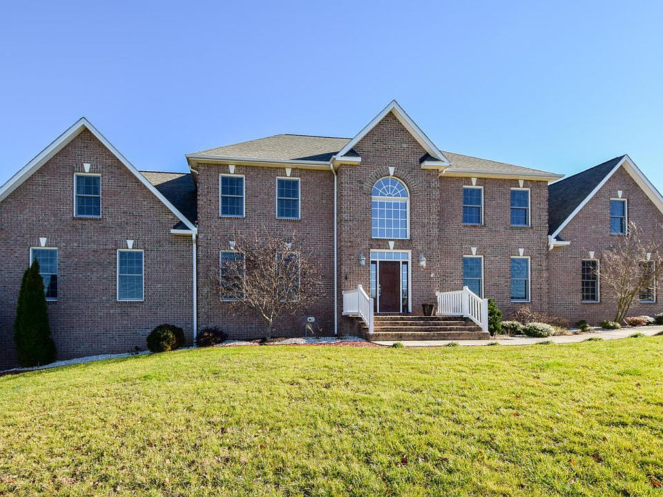 1st image of 91 Graystone Dr